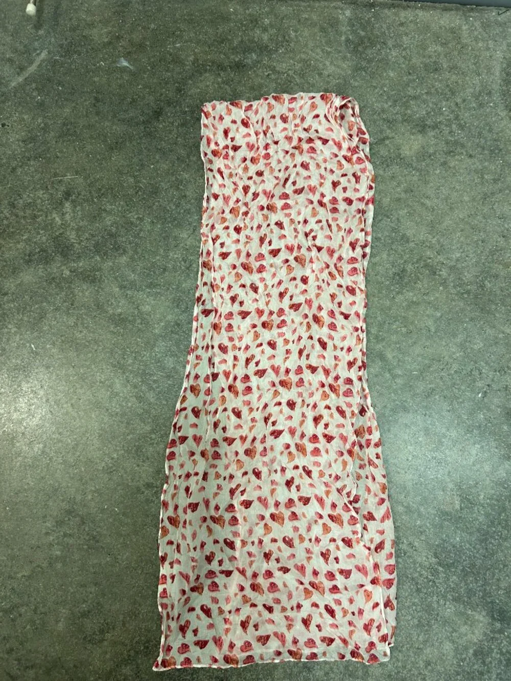 Quintessential 100% Silk Neck Scarf White Red Pink Hearts 62